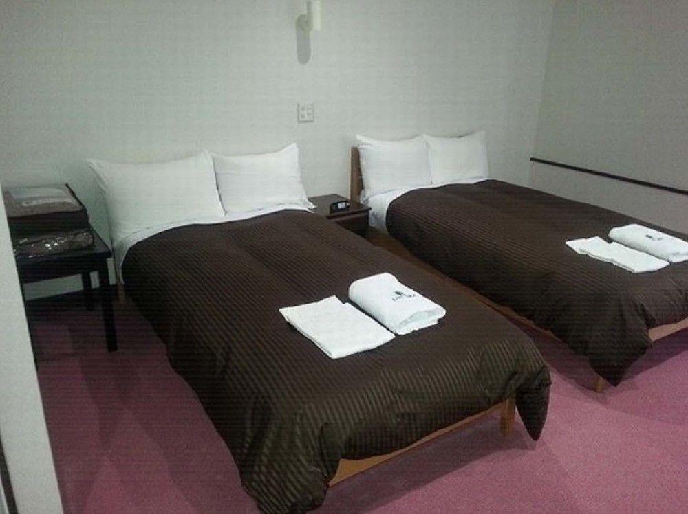 Hotel Livemax Kitafuchu Buitenkant foto