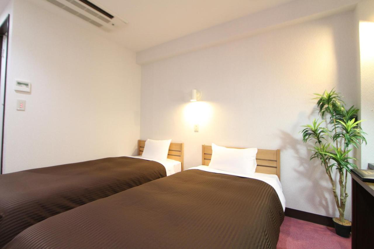 Hotel Livemax Kitafuchu Buitenkant foto